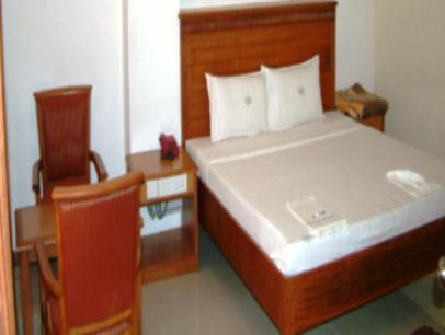 Hotel Chitra Park Тіруччендур Номер фото