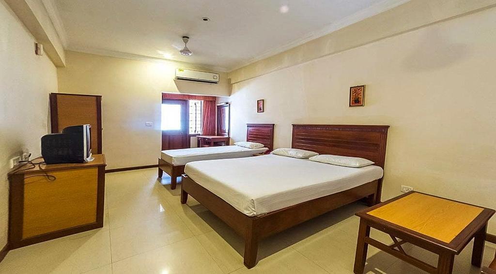 Hotel Chitra Park Тіруччендур Екстер'єр фото